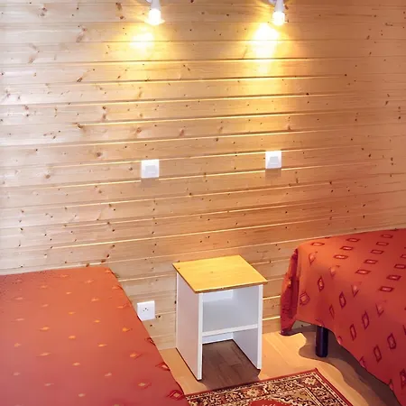 Prázdninový dům Paisible A Avec Piscine Partagee *